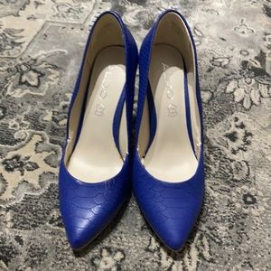 Aldo Blue Leather heels